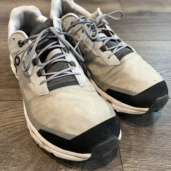 On RUNNING CLOUDVISTA GLACIER BLACK  Shoes WHITE and Gray - Picture 2 of 8